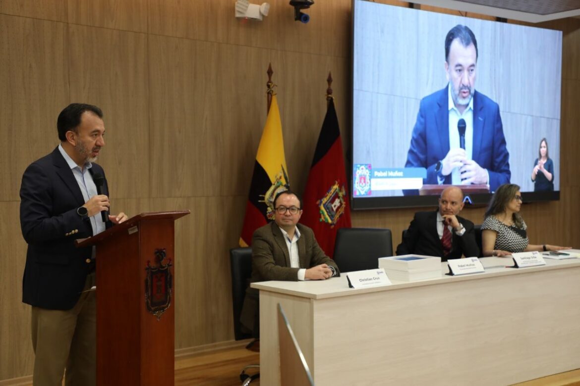 2.273 cupos para planteles se sortearon en la Sala de Sesiones de Concejo Metropolitano