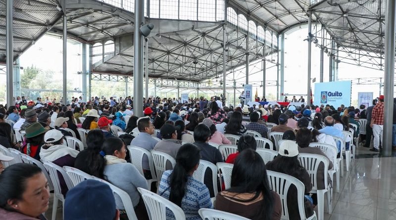 1.000 escrituras entregadas benefician a más de 5.000 habitantes de 25 asentamientos de Quito