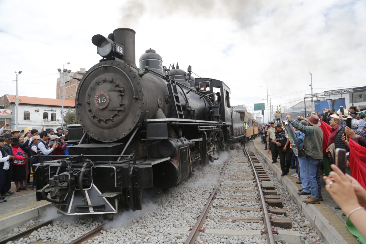 Gobierno rehabilita el tren, símbolo de la historia del País