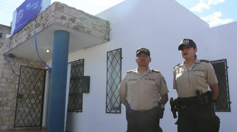 Municipio entrega siete Unidades de Policía Comunitaria más para Quito