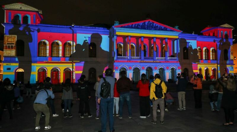 1.435 funcionarios municipales y gubernamentales resguardarán la seguridad y el orden en el ‘Festival Quito Luz de América’