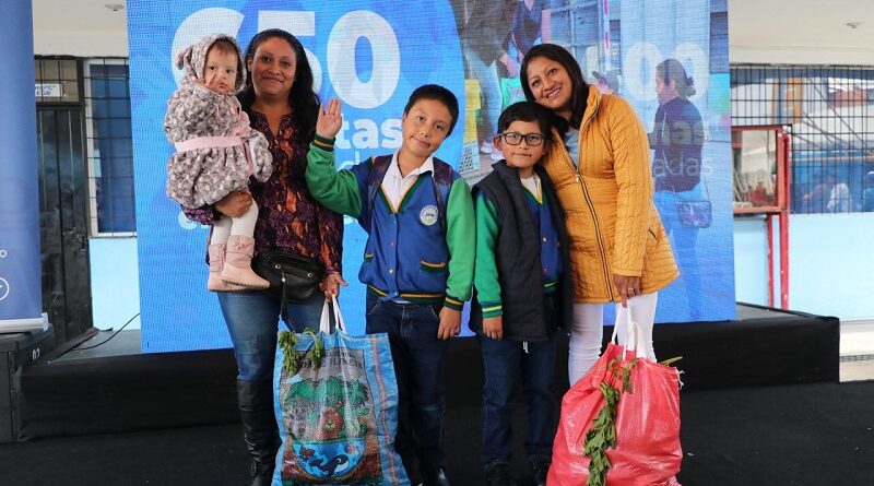 “Quito cambiará cuando nadie pase hambre”, dice Pabel Muñoz en el lanzamiento de “Canasta Esperanza”