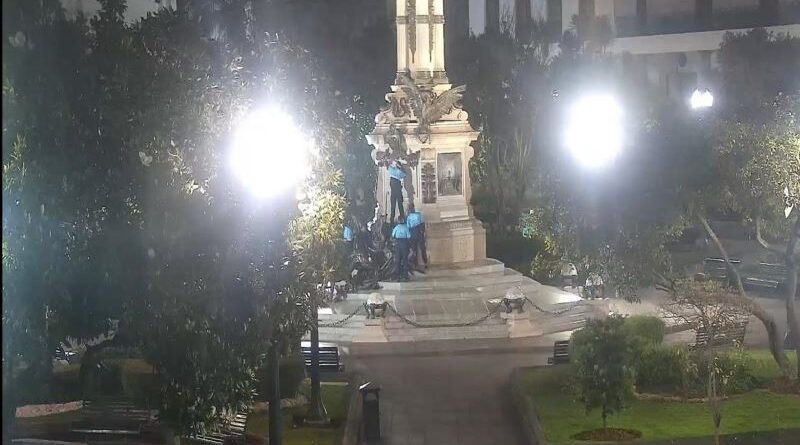 Intento de robo al monumento a la Independencia fue evitado por la Escolta Municipal