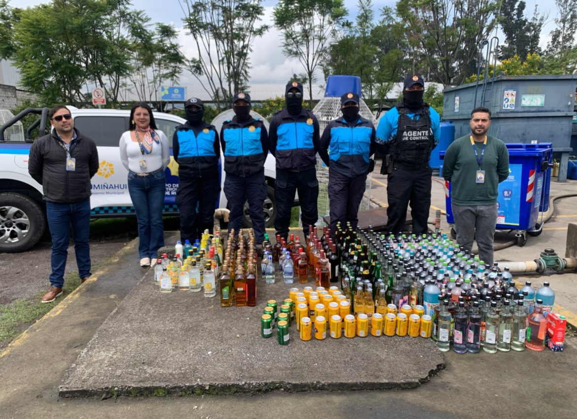 Municipio de Rumiñahui destruye bebidas alcohólicas retenidas  en espacios públicos