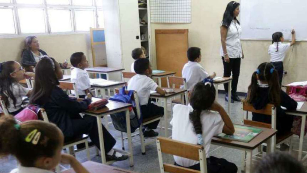 13 de abril: El legado ético y educativo en el Día del Maestro Ecuatoriano