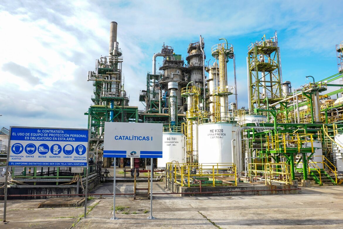 Mediante gestión del Gobierno de Daniel Noboa, Refinería Esmeraldas duplica la producción y al 5 de junio alcanza una producción diaria de 90.750 barriles de crudo