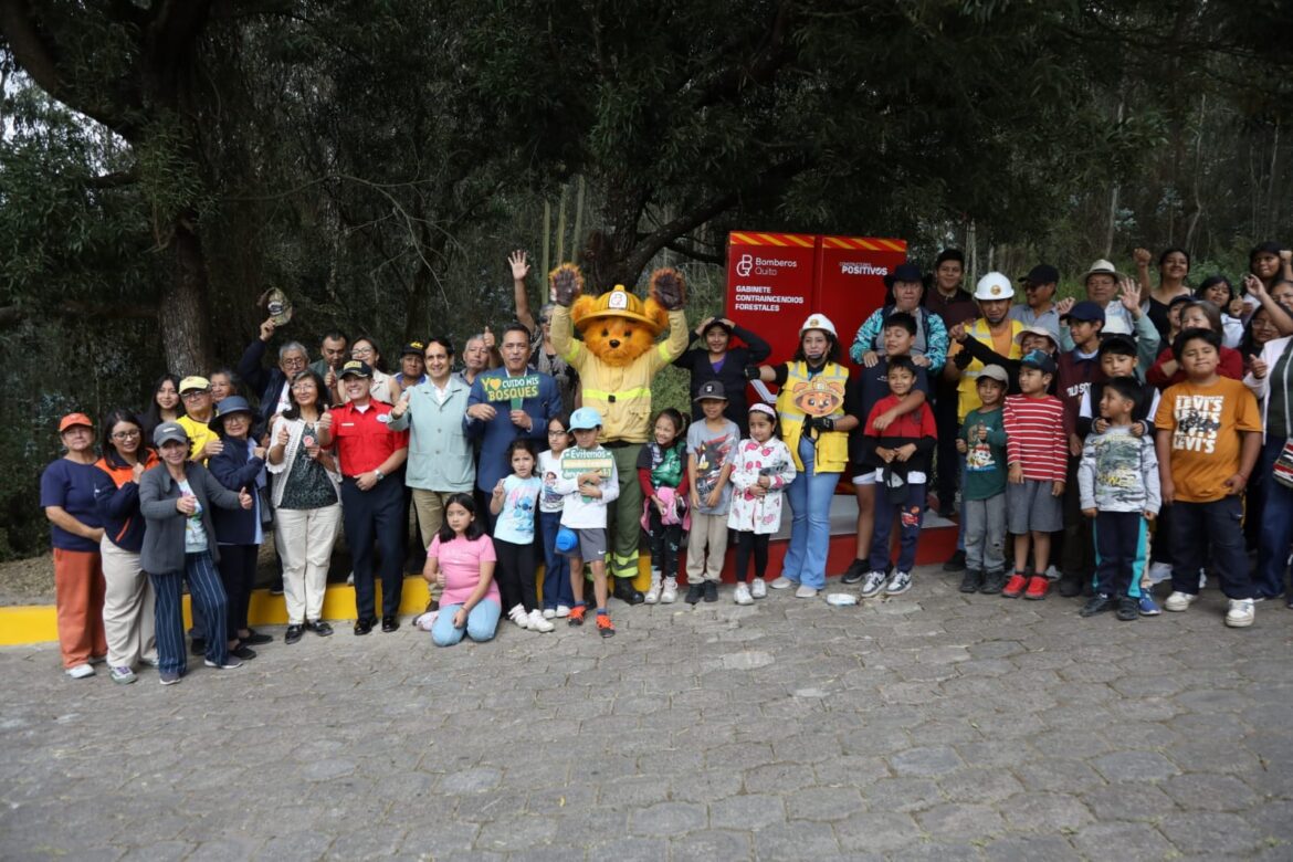 Barrio Salvador Celi ya cuenta con gabinete contraincendios forestal comunitario para frenar los incendios en Conocoto