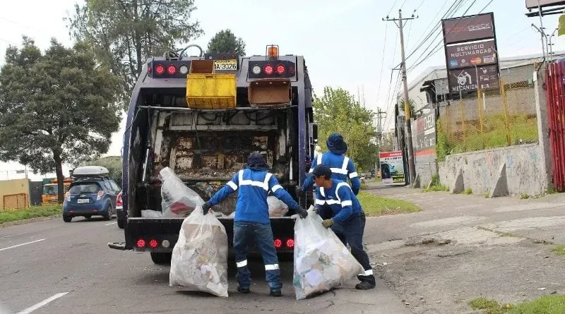 [AGENTE IA] Asamblea fiscalizará compra de recolectores de basura en Quito por $786.923