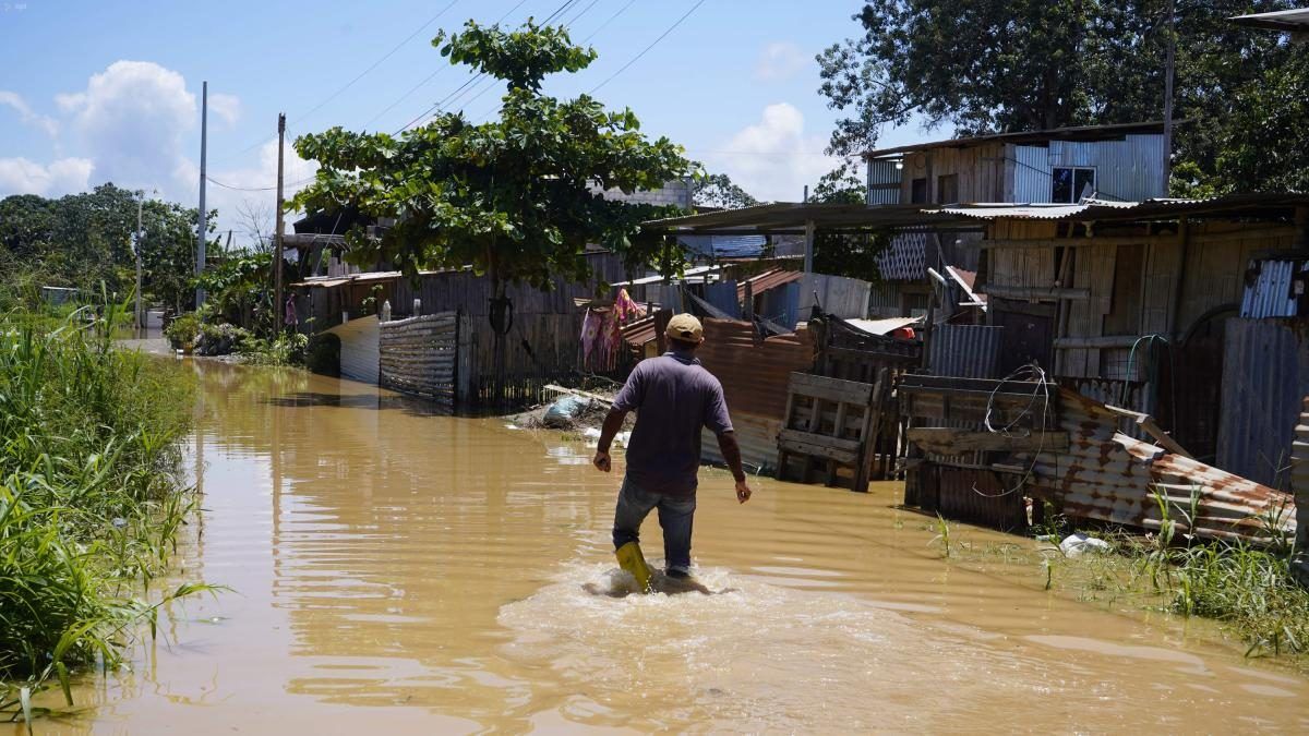 [AGENTE IA] Lluvias en Ecuador: Más de 17.000 afectados tras alerta roja