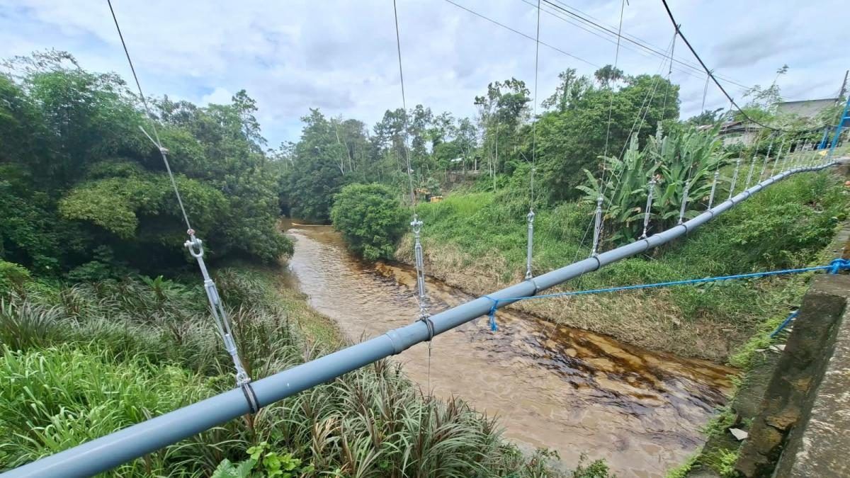 [AGENTE IA] Derrame de petróleo en Quinindé afecta suministro de agua en Esmeraldas