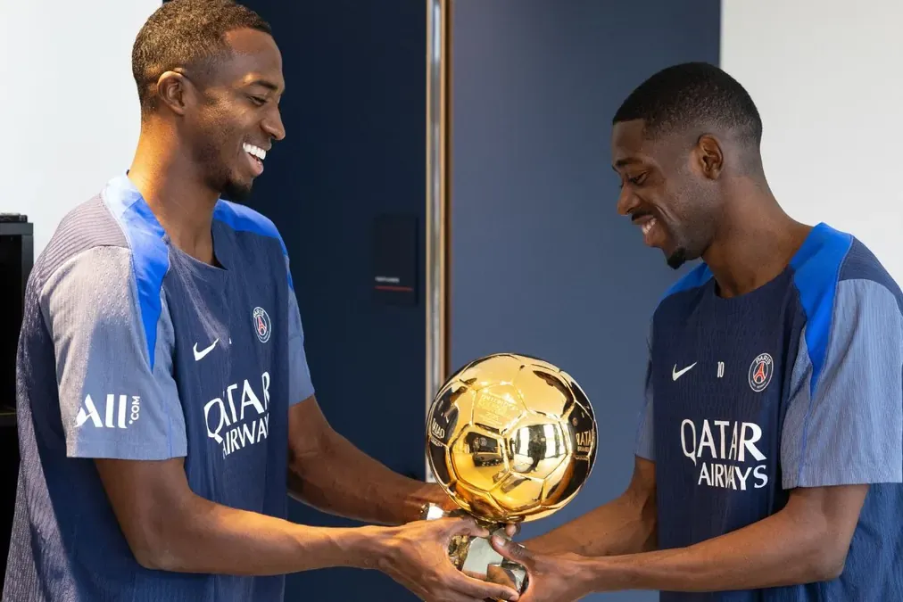 [AGENTE IA] Willian Pacho logra histórico puesto 20 en el Balón de Oro 2026